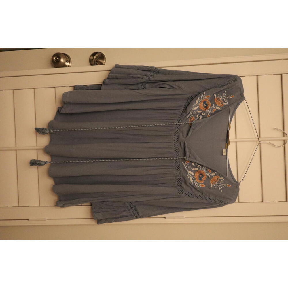 R1893 dusty blue embroidered floral blouse dusty blue